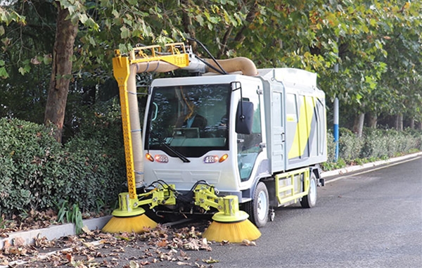 純電動樹葉收集車